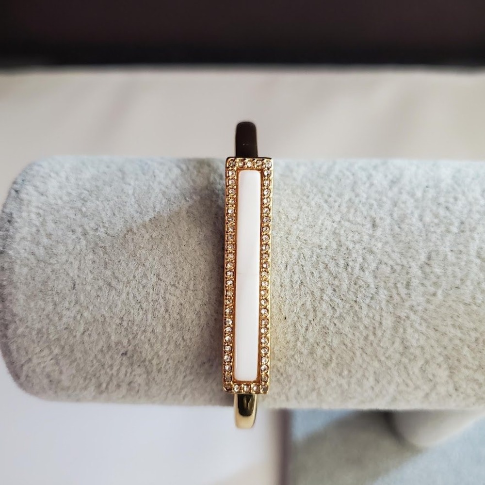 Kate Spade Understated Elegance Cuff Bracelet Mother of Pearl Gold Plate - Picture 8 of 8